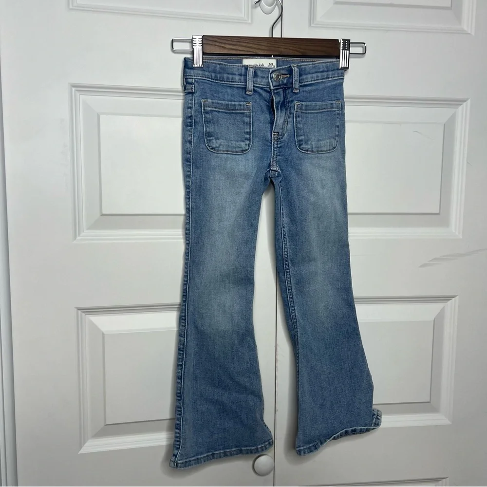 Abercrombie Kids Girls High-Rise Flare Jeans | Size 5/6 Regular